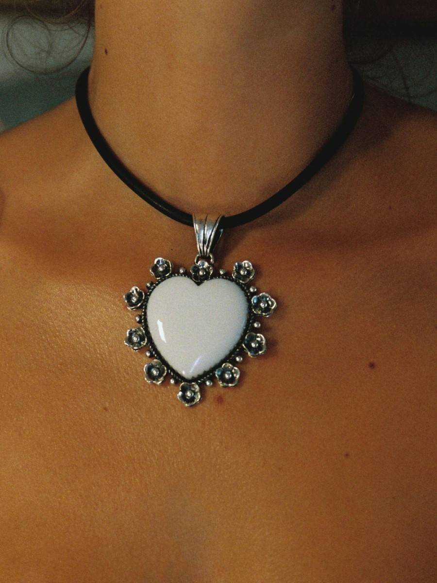 Jewelry Vanessa Mooney | The Neva Heart Choker